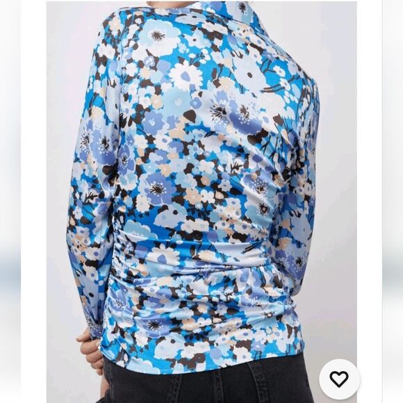 Rails Women Lisa Top Blue / White Long Sleeve Button Down Ruched Floral Top sz M - Picture 12 of 14
